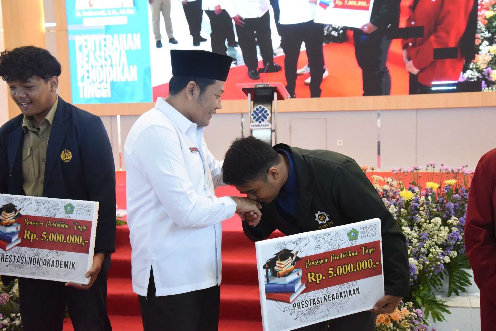 Bantuan Dana Pendidikan